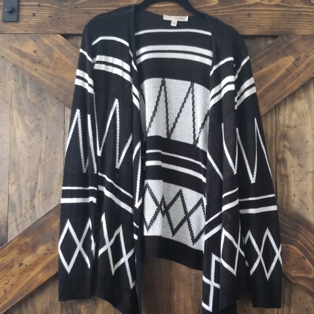 Lightweight Patterned Sweater